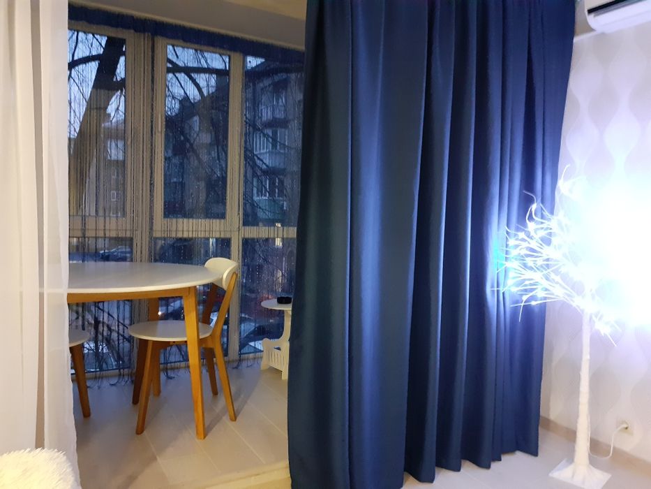 Світло завжди,1йповерх,люкс, 1кімнатна  госпіталь подобово й почасово