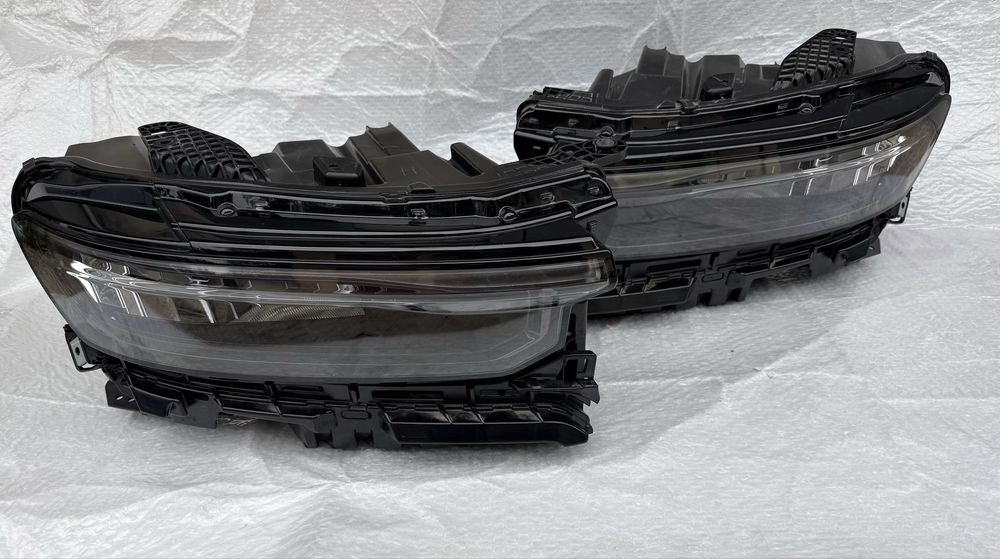 Фара права ліва Jeep Grand Cherokee 2021 2022 2023 2024 америка