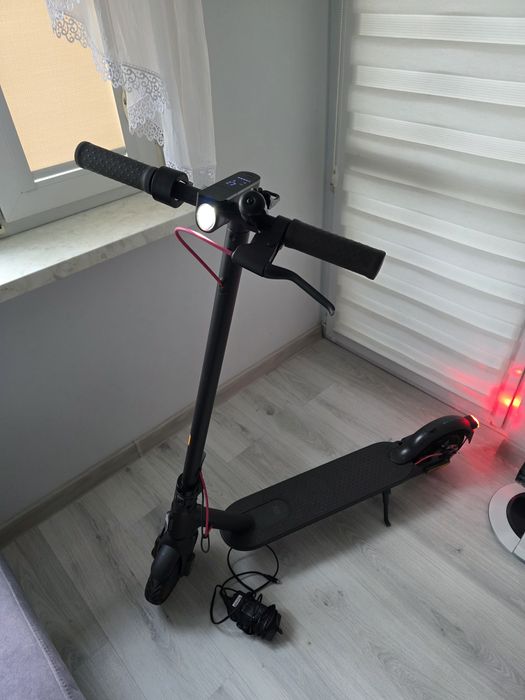 Sprzedam hulajnogę Xiaomi Mi Pro 2