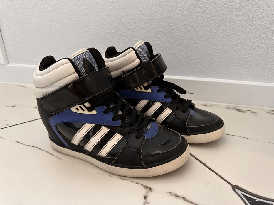 23.5 adidas 200 Olx