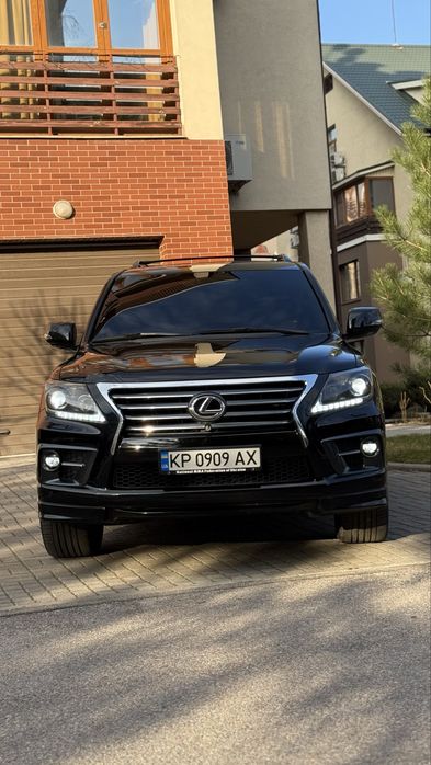 Продам Lexus LX 570