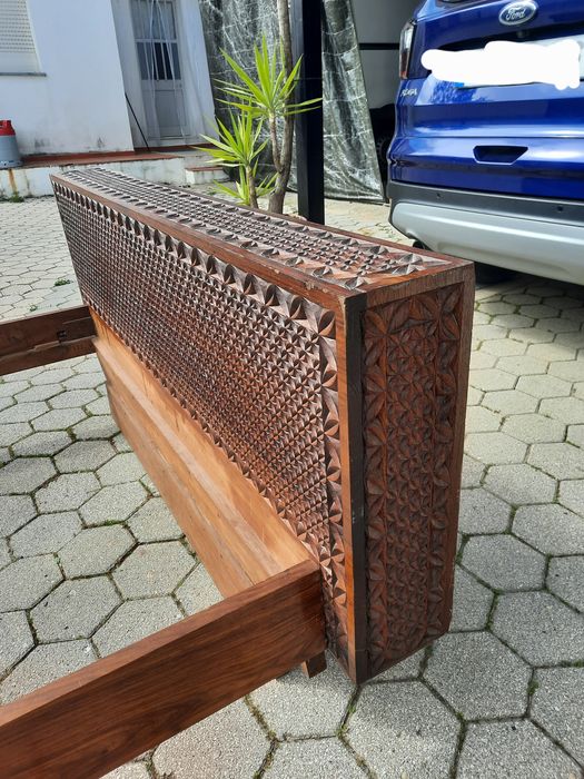 Cama antiga de madeira maciça medidas 1850x1400cm