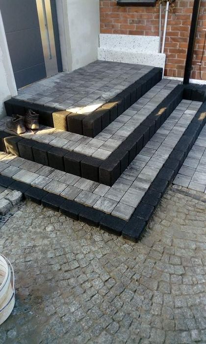 Układanie kostki brukowej