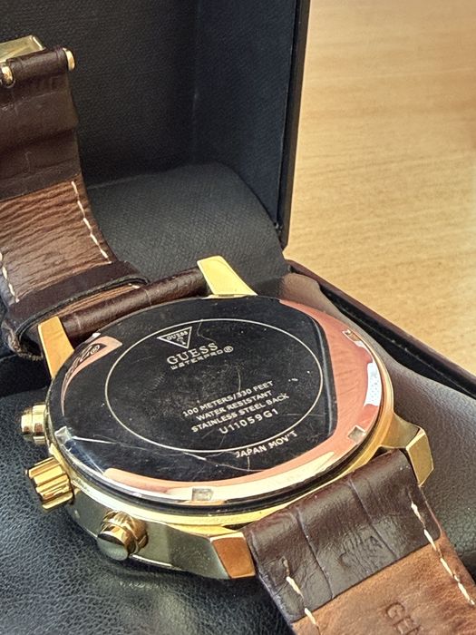 Часи guess waterpro