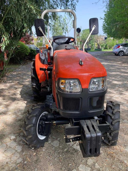 Trator NOVO 40cv