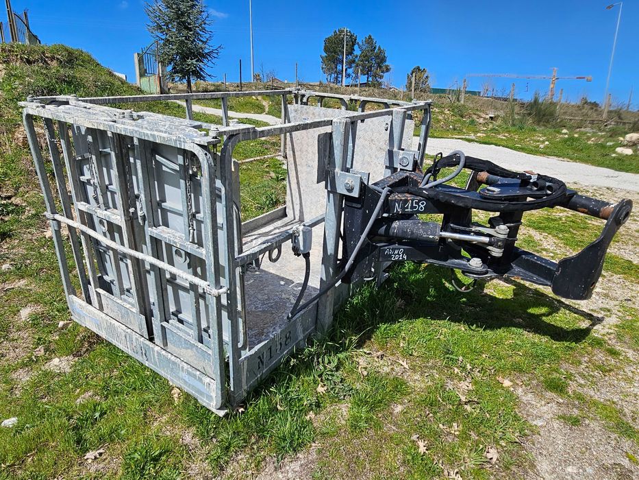 Plataforma articulada para telescópica - Manitou