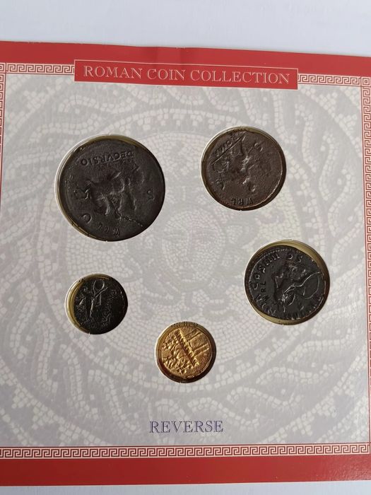 Carteira com réplicas de moedas Romanas