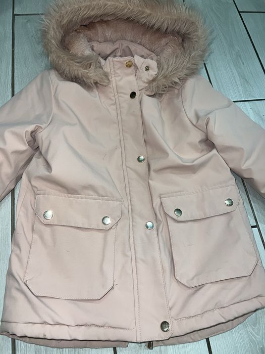 Курточка на дівчинку