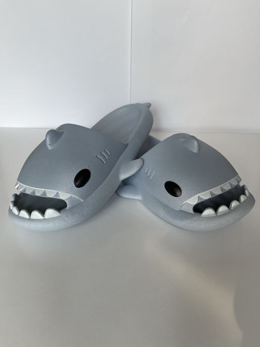 Klapki shark niebieskie