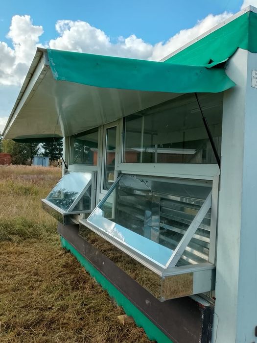 Причеп торговий двох осний 4×2.3м