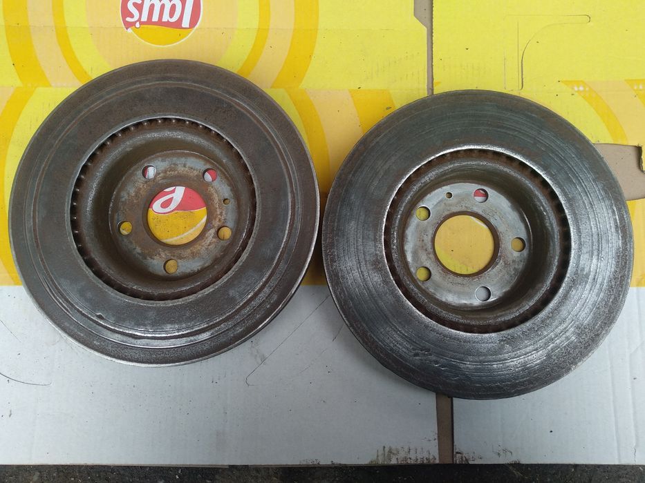 Диски гальмівні Пасат Б7 Америка 2.5