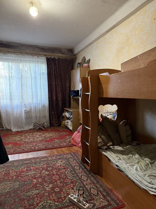 Продаж 2 ком. Черемушки р-н ЦНАПА