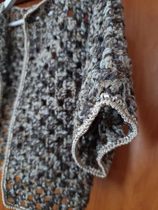 Casaquinho em croché