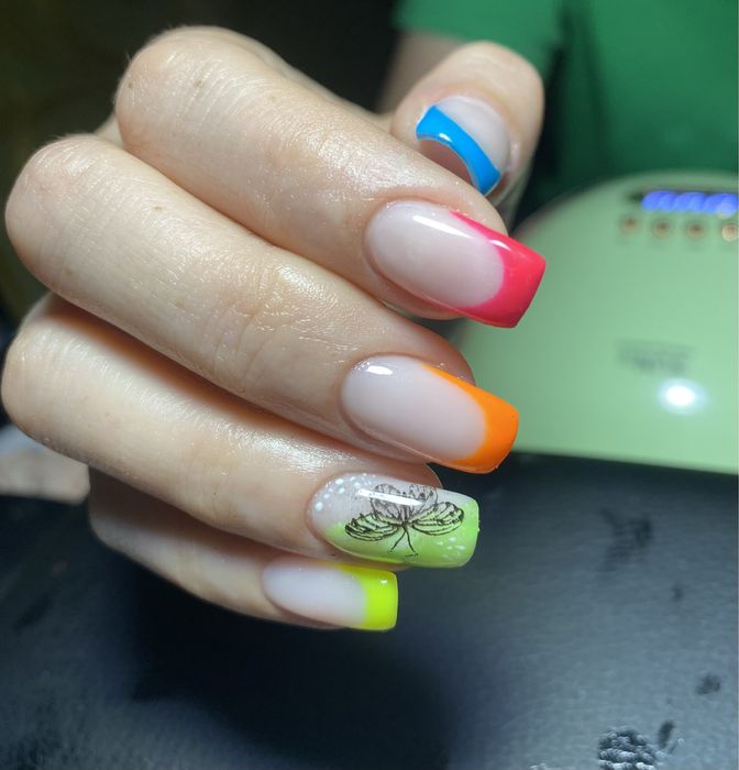 Маникюр. Гель-лак. 17 кв . Наращивание. Педикюр.