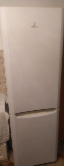 Lodówka Indesit No-Frost Duża 187cm.