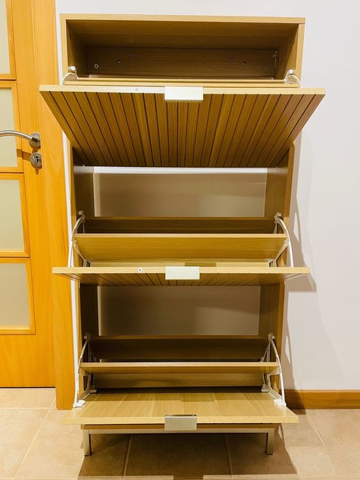 Sapateira com 3 gavetas