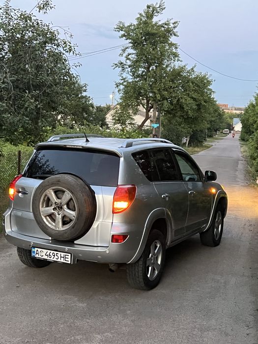 Toyota rav4 2.2 d