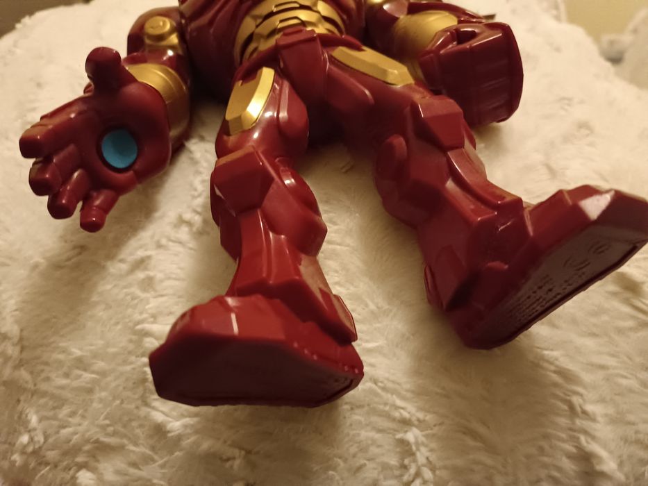 Iron Man...64409540952833121