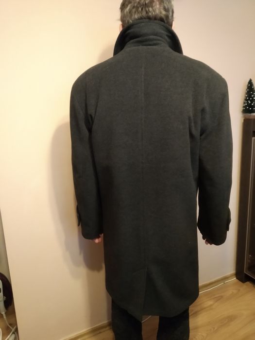 Męski płaszcz zimowy