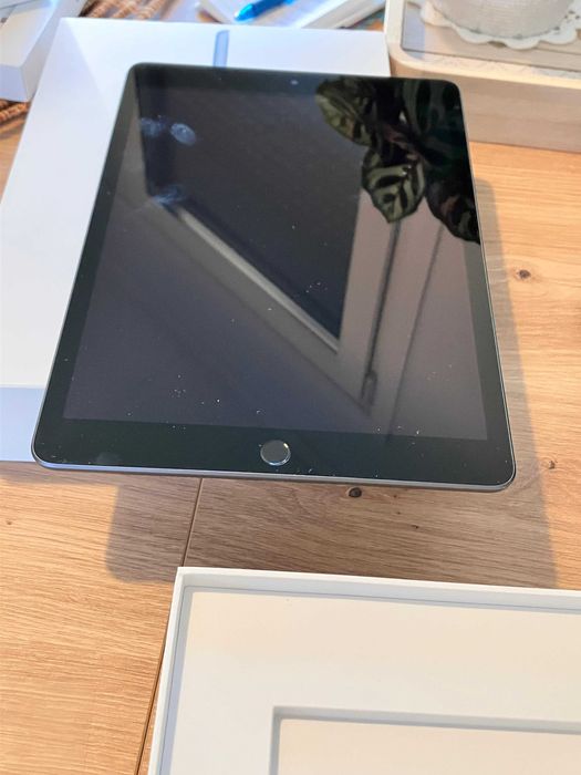 IPad 9, 64GB, SpaceGray, Model A2602
