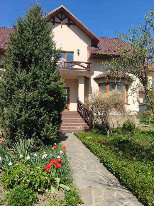 Оренда 5-ти кімнатного будинку | Великий двір, гараж, альтанка