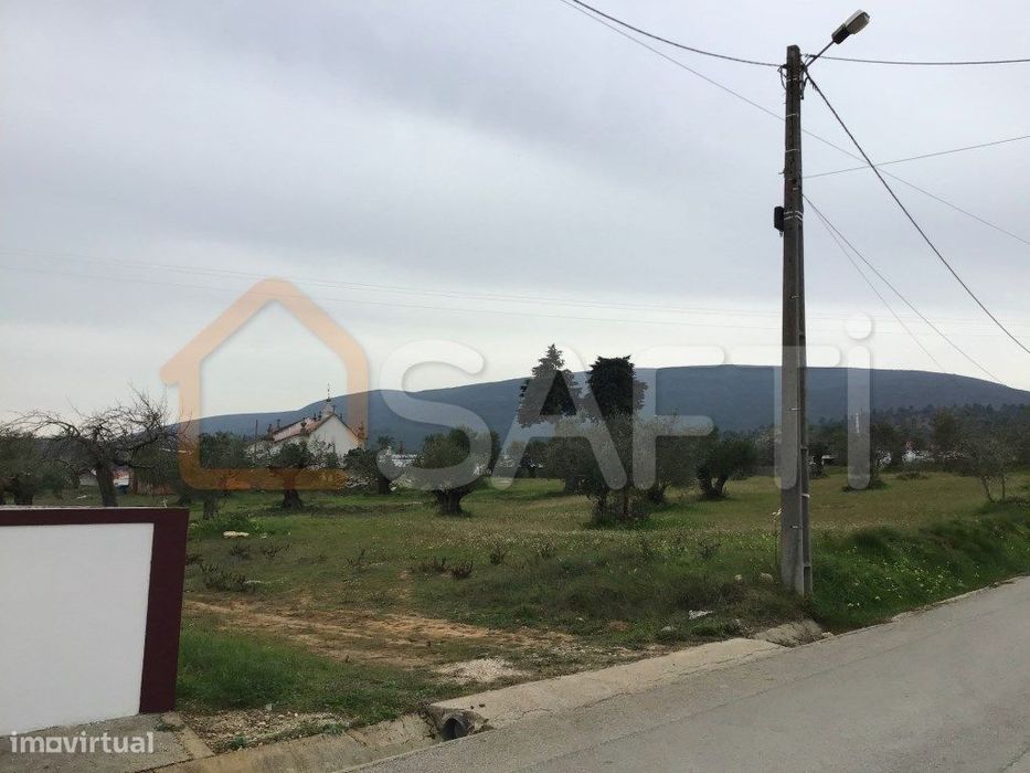 Venda - Terreno para construção. 685 m2 Pedrogão - Torres Novas — Pedrógão, Santarém