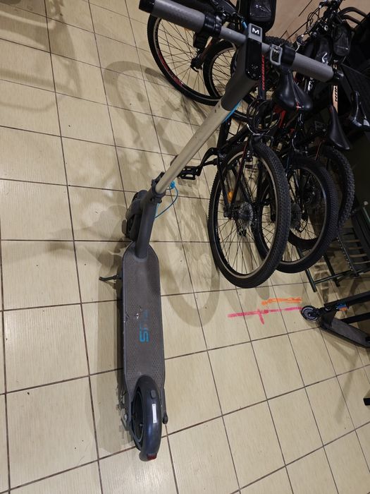 Sprzedam hulajnogę Motus Scooty 10