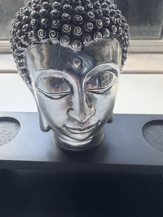 Black decorative item64874061775873121