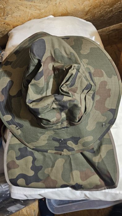 Kapelusz wojskowy - nowy