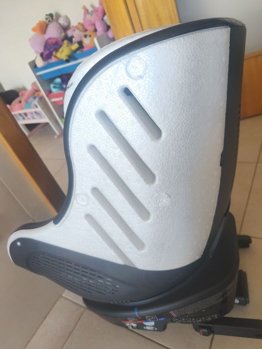 Cadeira auto Joie Spin 360⁰ (0-18 kg)