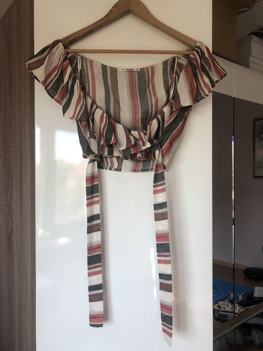 Nowy crop top Pull&Bear