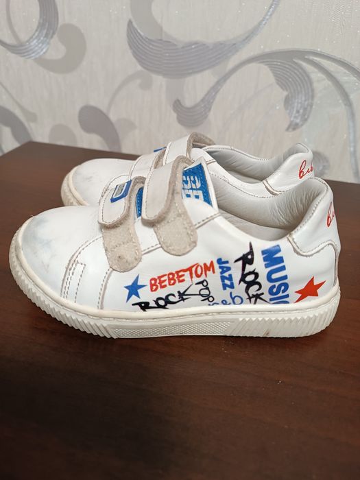 Продам кросівки для хлопчика