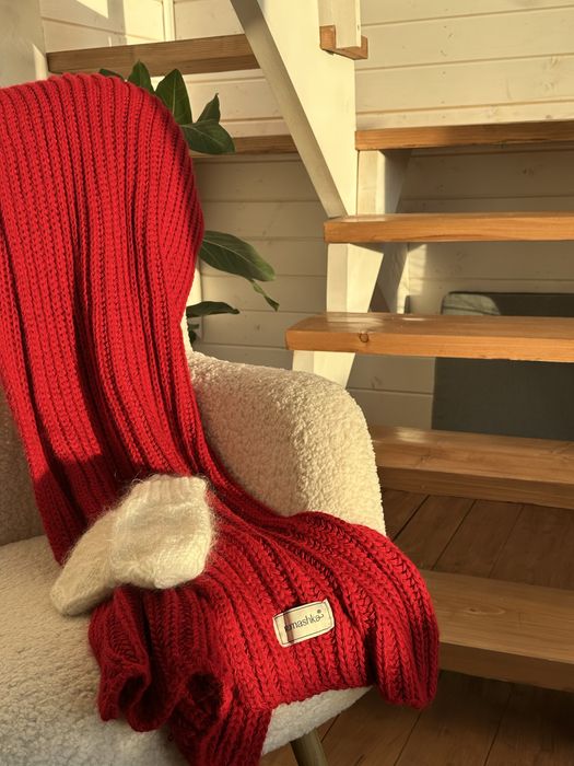 Шарф чекарвоний, теплий зимовий