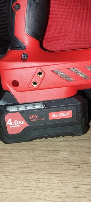 Pregadora de betão Nailtask 20V