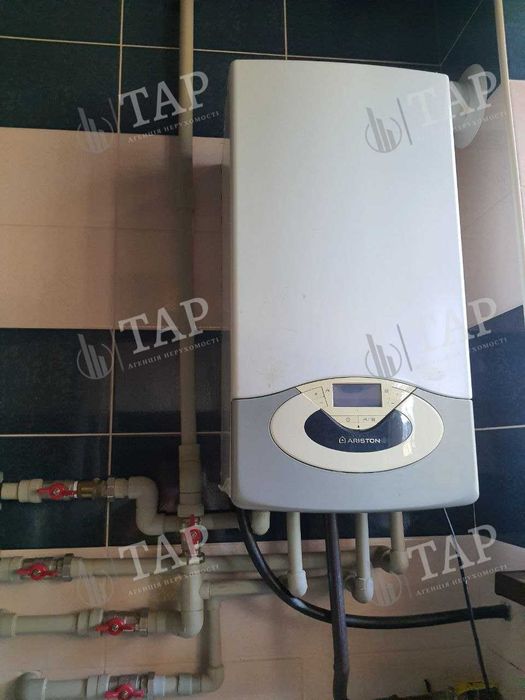 Без % риелтору. Продам 2-х этажный дом с. Артюховка, Змиевской район.