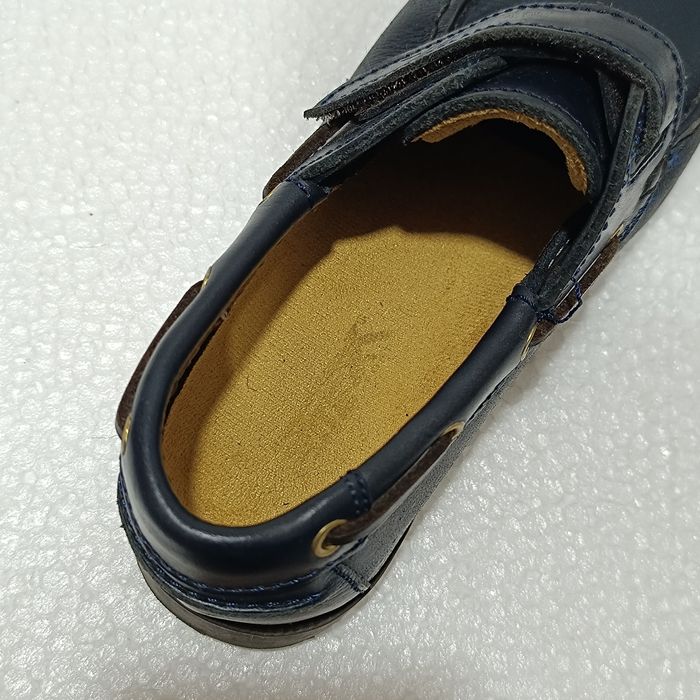 Sapatos em Pele Azul Marca Fute Criança Tamanho 33
