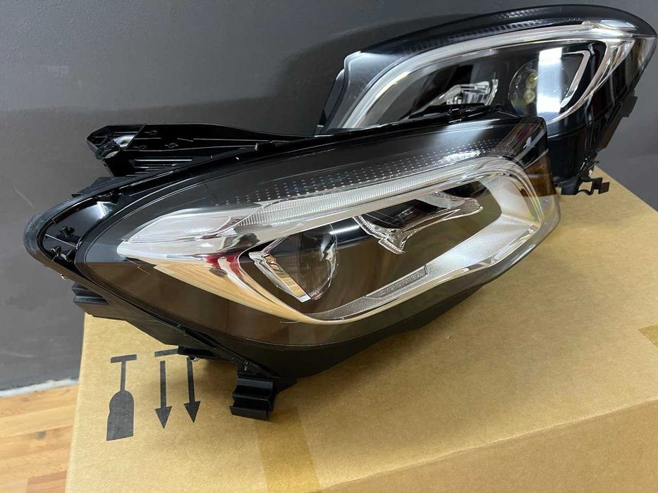 Передние фары LED Mercedes GLA X156 W156 2013-2017 апгрейд з галогена Full LED