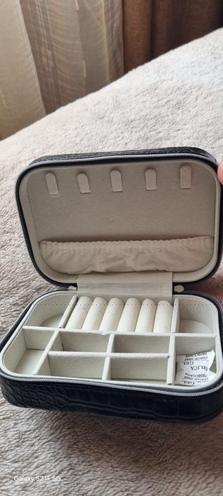 Шкатулка для прикрас