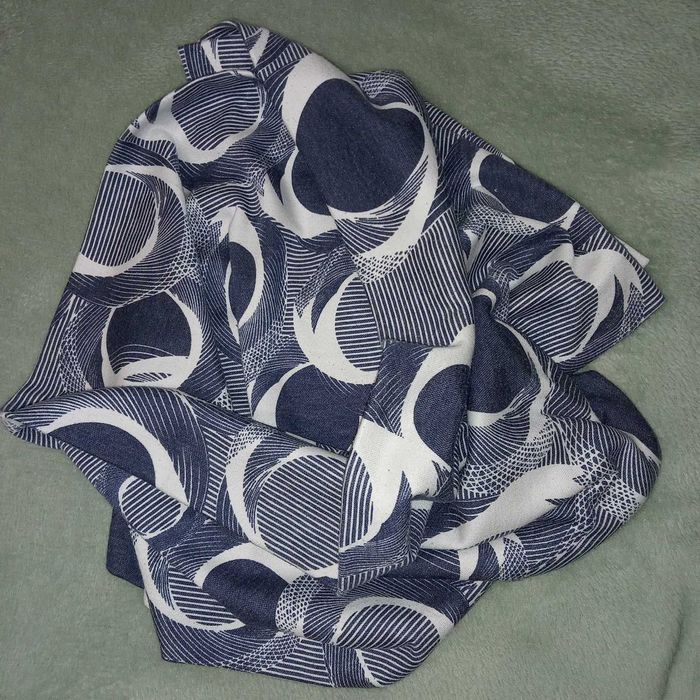 Szal - komin granatowo-biały