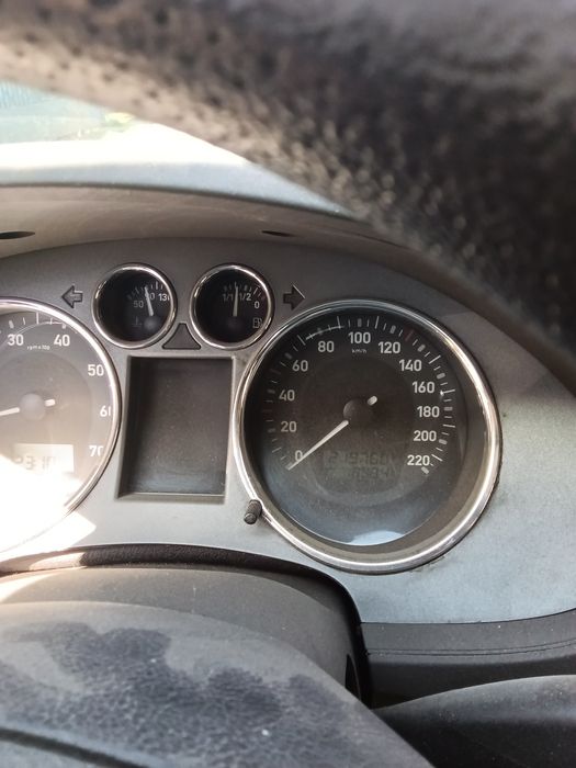 Seat ibiza 1.4 бензин 2007