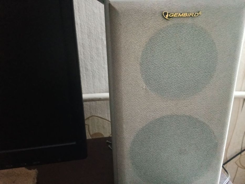 Продам комп'ютер, монітор, колонкич