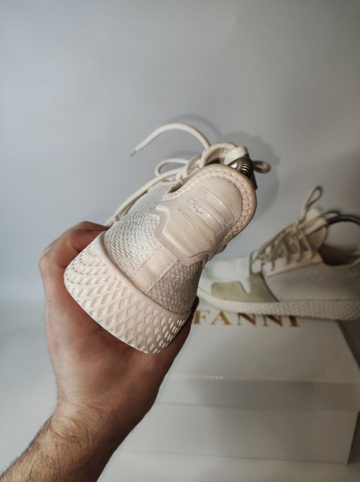 Женские Кроссовки от Adidas Pharrell Williams 38 / 24см.