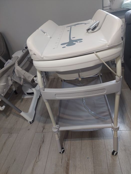 Wanienka dziecięca z przewijakiem na stelażu 2w1 Colibro