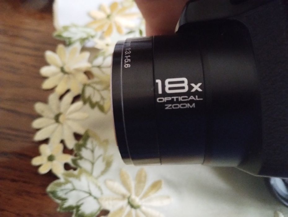 Finepix s2980 w bardzo dobrym stanie pokrowiez