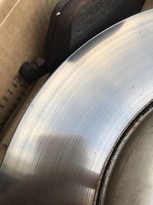 Discos e pastilhas de travao dienteiros de BMW 530D 2012