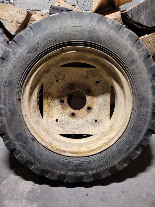 Koło do traktora C330