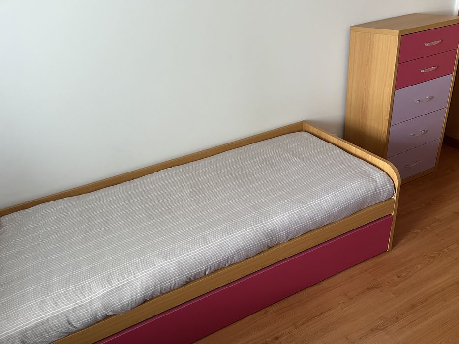 Cama (com gaveta cama elevat) Kids e Cómoda/Camiseiro Lourini + OFERTA