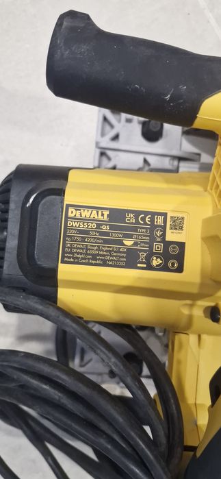 Serra de incisão DEWALT DWS520