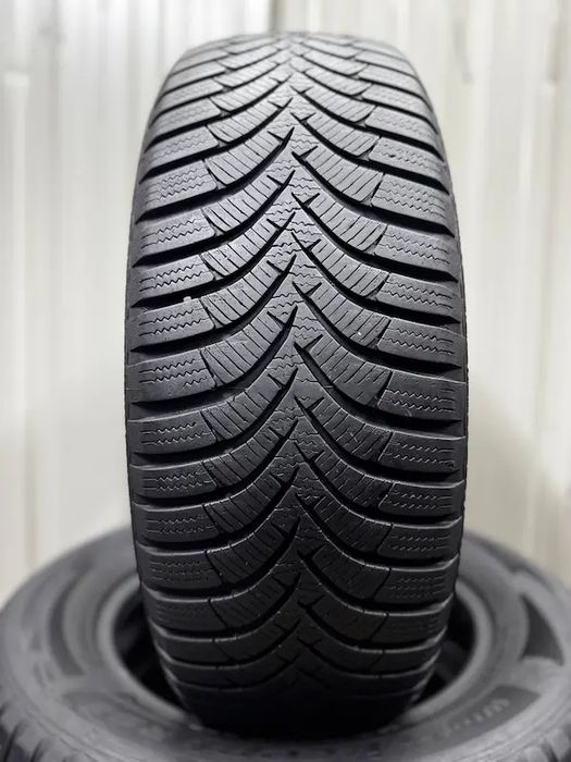 Шини бу 195 65 R15 Hankook Winter I’Cept RS2