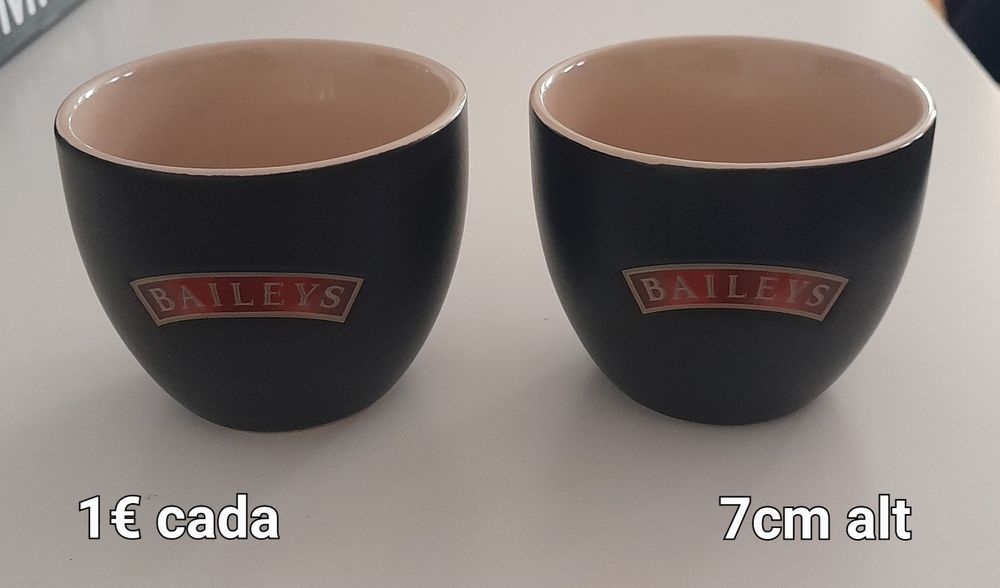 Assorted Kitchenware437438509073704961